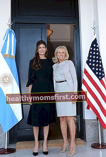 Jill terlihat berpose dengan Ibu Negara Argentina Juliana Awada pada tahun 2016
