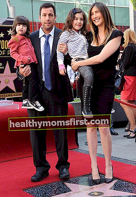 Adam Sandler bersama istri Jackie Sandler dan dua orang anak