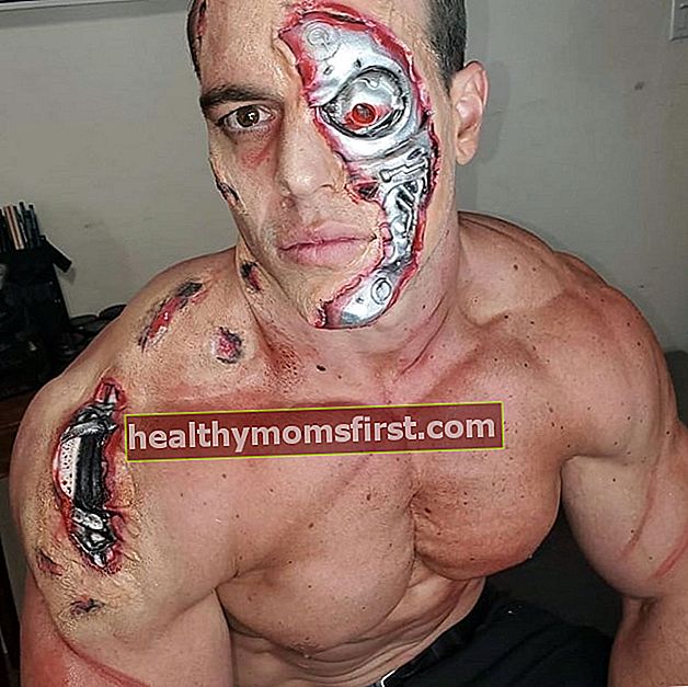 Brad Castleberry seperti yang terlihat dalam gambar yang diambil dengan riasan Terminator untuk Halloween pada Oktober 2020