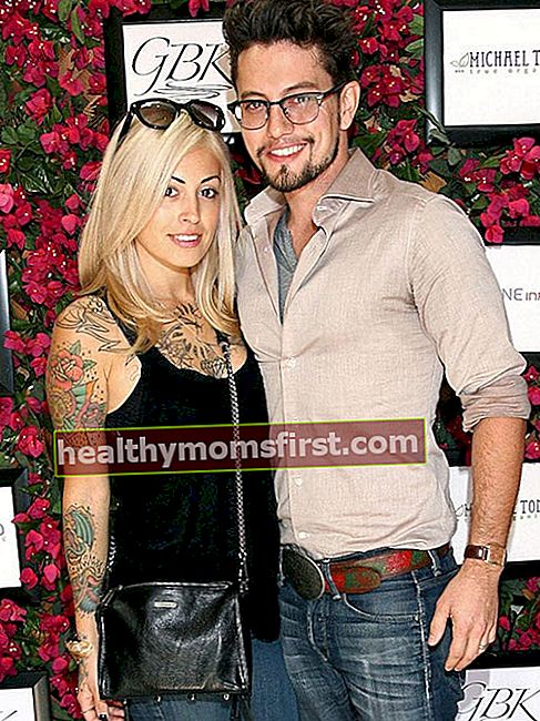 Jackson Rathbone dan istrinya Sheila Hafsadi di Beverly Hills California pada 23 Agustus 2014