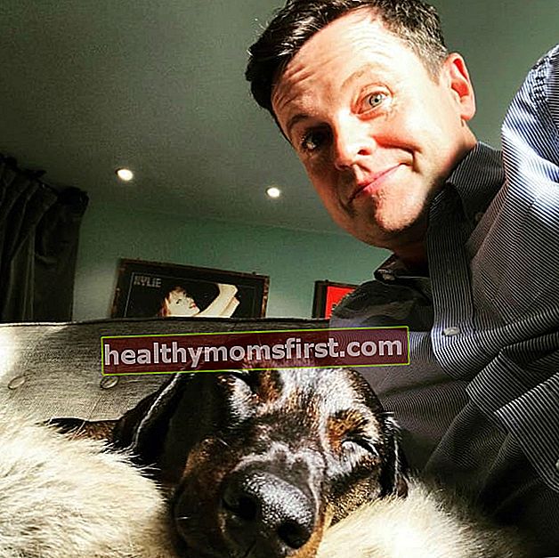Declan Donnelly dalam selfie dengan anjingnya seperti yang terlihat pada Mei 2018