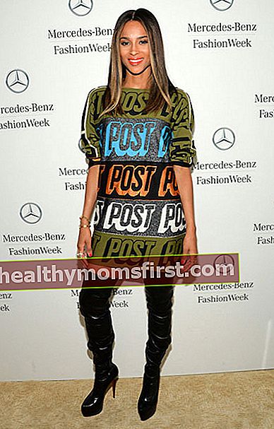 ベルンハルトウィルヘルム2013年秋ドレスを示すニューヨークファッションウィーク2014年春のシアラ