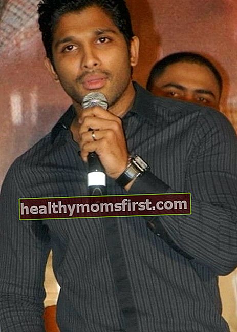 Allu Arjun saat peluncuran audio versi yang dijuluki Telugu dari Eeram pada April 2011