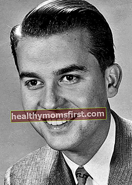 Dick Clark seperti yang terlihat pada bulan April 1961