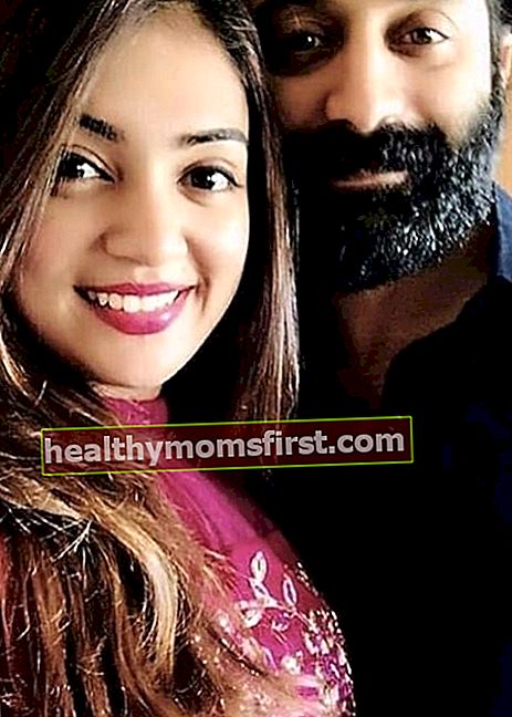 Nazriya Nazim terlihat dalam selfie bersama suaminya Fahadh Faasil pada Oktober 2019
