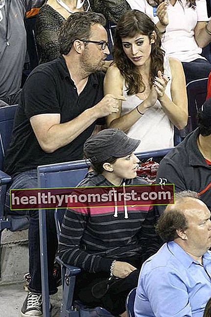 Matthew Perry dan Lizzy Caplan menonton pertandingan tenis - AS Terbuka 2011