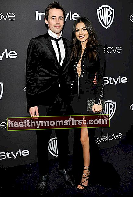 Reeve Carney dan Victoria Justice pada Post-Party Penghargaan Golden Globe Tahunan ke-73 pada Januari 2017