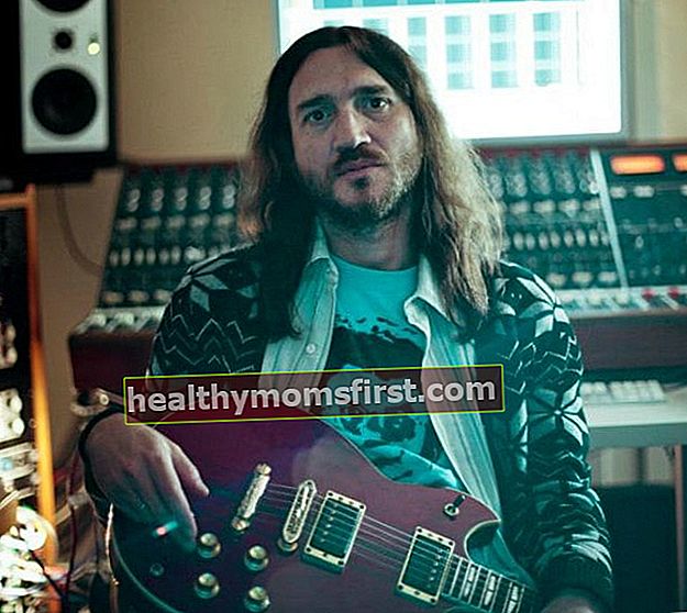 John Frusciante seperti yang terlihat pada Juli 2012