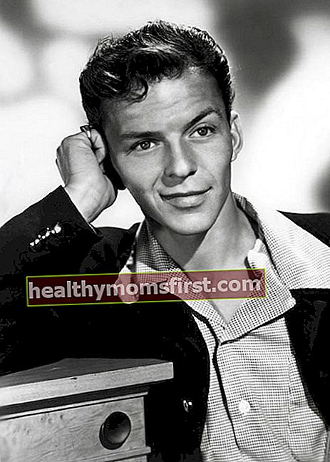 Frank Sinatra saat pemotretan di masa lalu