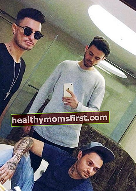James Yammouni dalam selfie cermin dengan Faydee (Kiri) dan Ronnie (Kanan) pada Agustus 2017