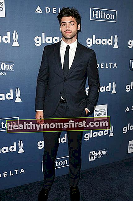 Matthew Daddario di Penghargaan Media GLAAD Tahunan ke-27 pada bulan April 2016