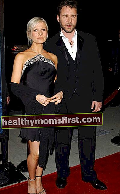 Russell Crowe dan Danielle Spencer di Master And Commander: The Far Side of the World tayang perdana pada November 2003