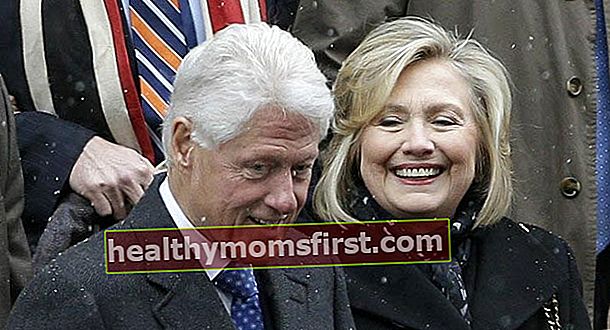 Hillary Clinton dan suami Bill lelucon pribadi acara publik 2013