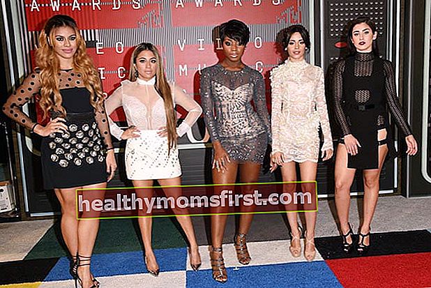 Beşinci Harmony kızları MTV VMAs 2015'te
