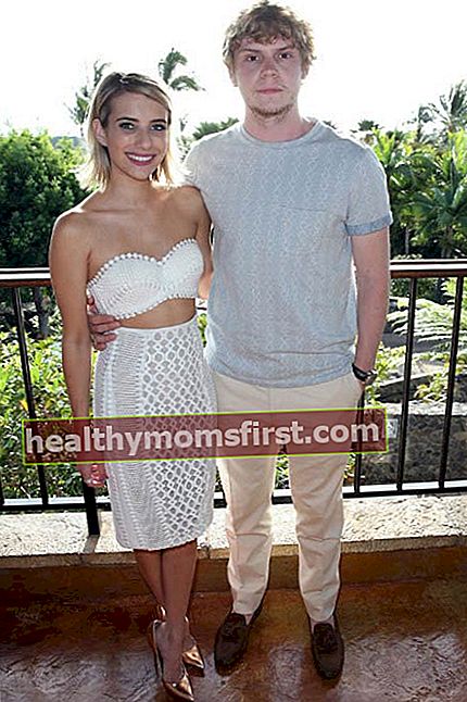 Evan Peters dan Emma Roberts di Majlis Malam Pembukaan untuk Festival Filem Maui 2014