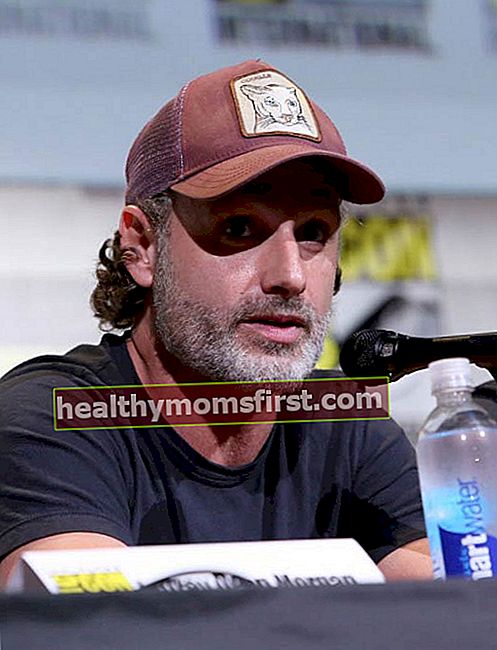 Andrew Lincoln ที่แผง 'The Walking Dead' ระหว่างงาน Comic-Con International ในเดือนกรกฎาคม 2559
