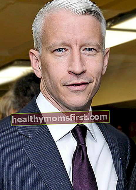 Anderson Cooper dalam sebuah acara di bulan Mei 2010