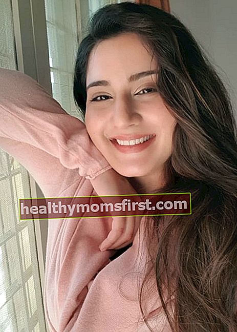 Aditi Rathore terlihat dalam selfie yang diambil pada Januari 2019