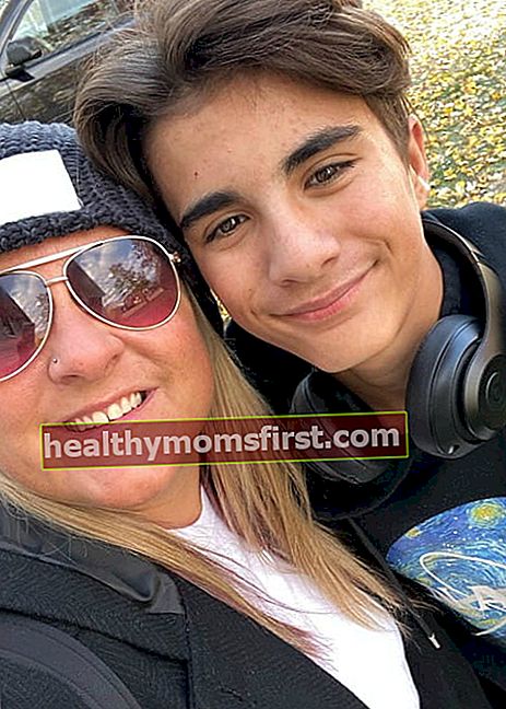 Jayden Haueter dalam selfie dengan ibunya seperti yang terlihat pada Oktober 2019